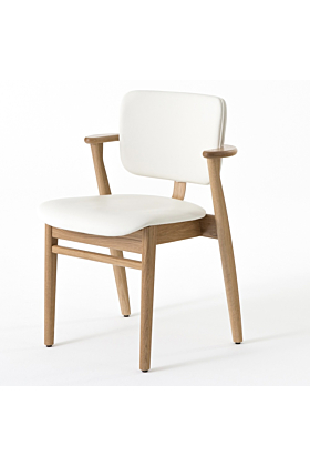 Artek Domus Stuhl Eiche gepolstert