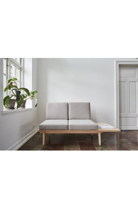 Duus & Møller Nordic Silence Sofa 2-Sitzer - Tisch rechts