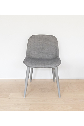 Muuto Fiber Side Chair Holzgestell gepolstert Grey/Grey - Ausstellungsstück