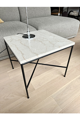Fritz Hansen Planner Coffee Table Square-Creme-45 x 45 cm